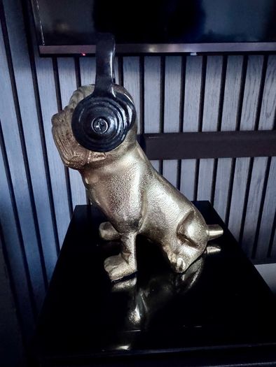 Phono Dog Home Decor