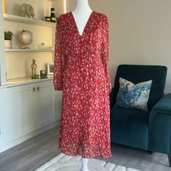Beautiful Brand-New Ladies Red Rose Dress from Carraig Donn