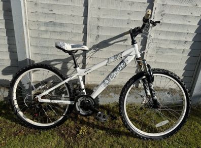 Apollo Craze kids mountain bike 24 wheels