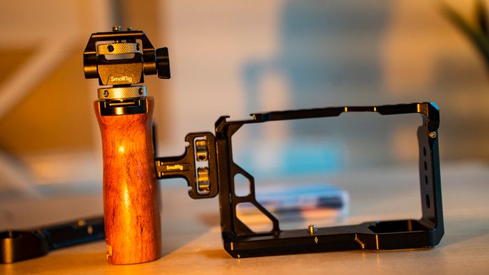 Smallrig 3081 Full Cage for Sony A7C + Smallrig 3089 L-Bracket + 9H Tempered Glass Screen Protector x2 + Monitor mount + Wooden recording side handle