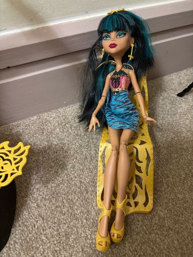 Monster High Scaris City of Frights Cafe Cart  Playset 2012