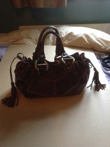 A leather Francesco Biasia handbag