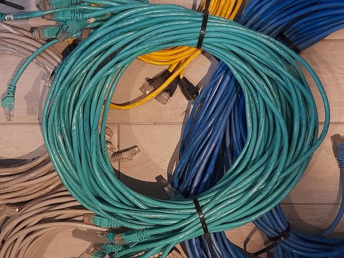 Ethernet LAN Network Cable Cat5e - many