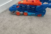 Transformer dinosaur car toy