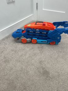 Transformer dinosaur car toy