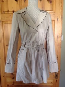 Size S Bershka Cream Jacket / Mac