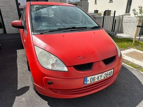 2006 Mitsubishi Colt for parts or repair