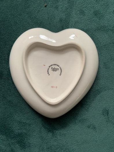 Royal Worcester Palissy trinket dish