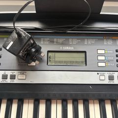 yamaha keyboard & stand