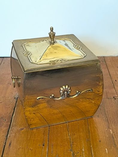 Retro, vintage, antiques - Lusk