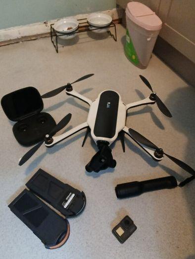 Go pro Karma Drone ,, with all Extras like extra battery and and gopro gimble grip and a GoPro 6