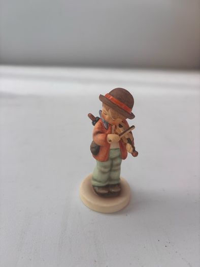 Vintage Goebel Figurine