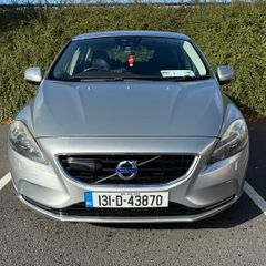 Volvo V40 2013 Automatic 1.6 TURBO PETROL Low kilometer 108,000km