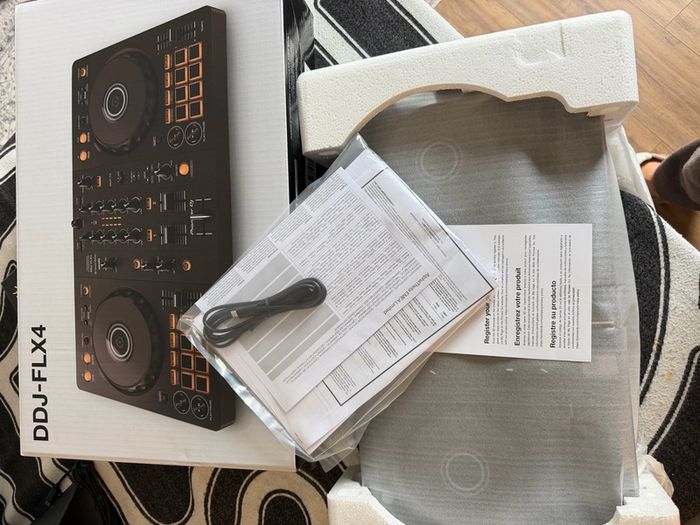 Ddj Flx4 Brand New