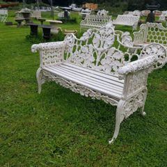 Bench Cast iron with dog face arm rests H25