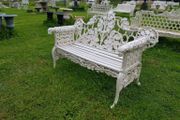 Bench Cast iron with dog face arm rests H25