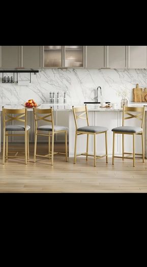 Bar stools set of 4 (New)
