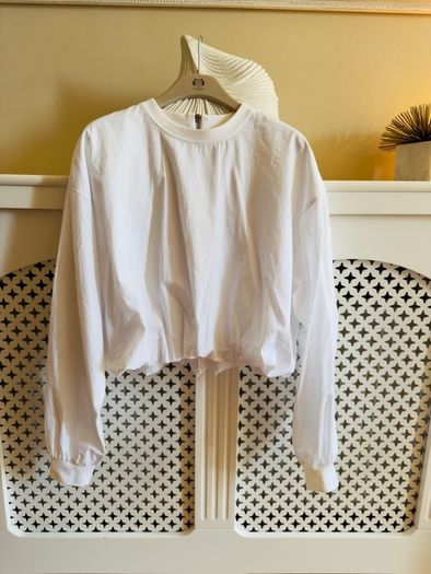 New Zara top with zip
