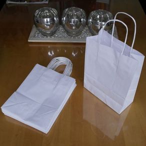 Lot 20 carrier bags Eco Friendly White paper bag with twisted handles size Small  18 cm x 8cm x 24 cm party candy cart gift shops