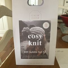 Cosy knit diy bobble hat
