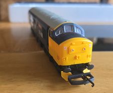 Train Model - Lima Class 37 Loch Rannoch (37408)