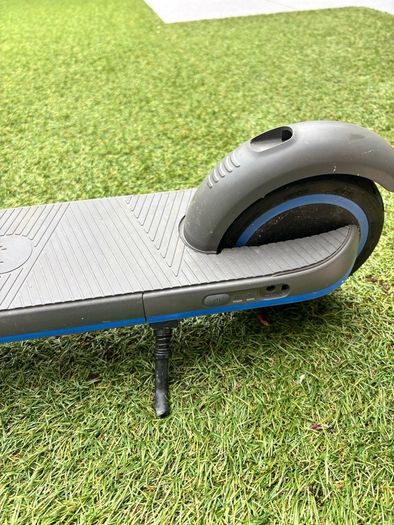 Ninebot Ekick Scooter Zing E10
