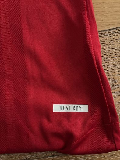 Fernandes Manchester United Jersey Medium