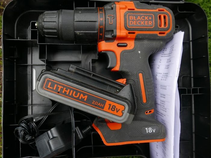Black+Decker BDCHD18 cordless hammer drill
