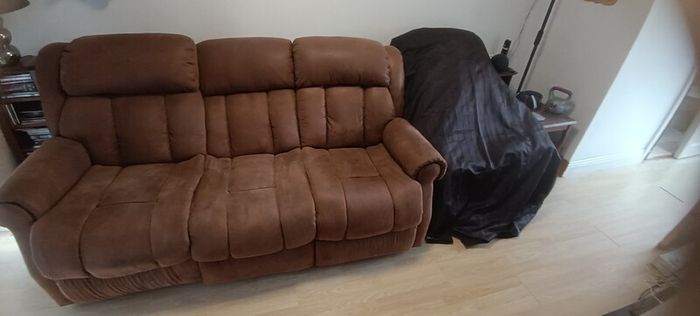 Sofa- 3 Seater