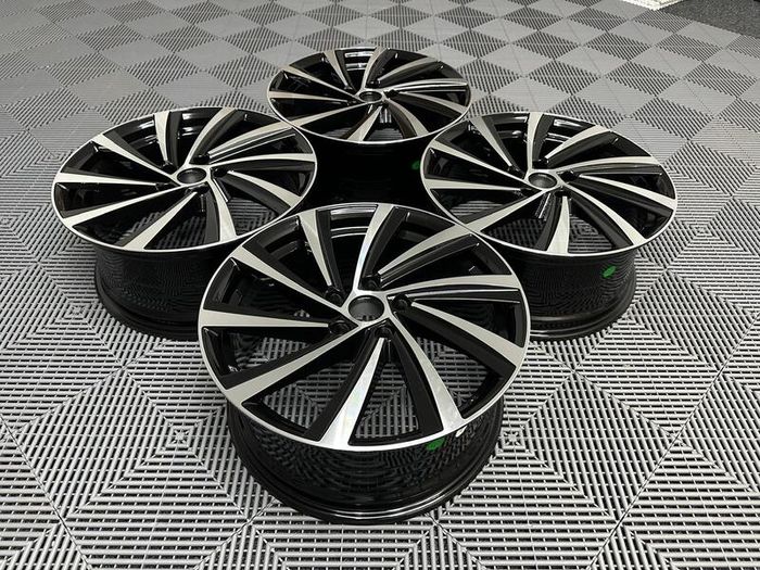 18 19" Skoda Perseus Style Wheels Octavia Scout Superb Karoq Kodiaq Enyaq A3 Vw Golf 5x112