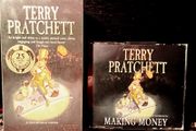 2007. Terry Pratchett. Making Money. Book And Audio Book.
