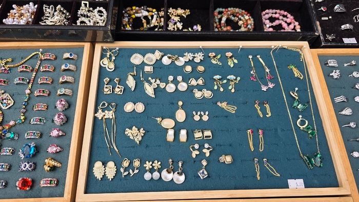 Women accessories