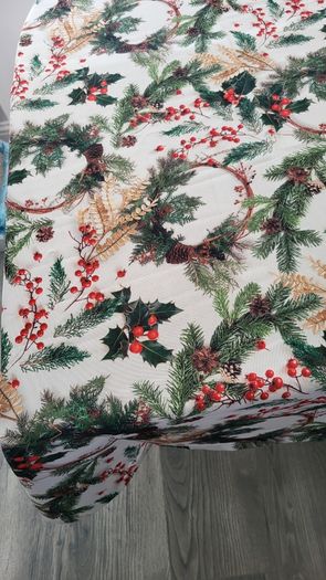 Christmas Tablecloths