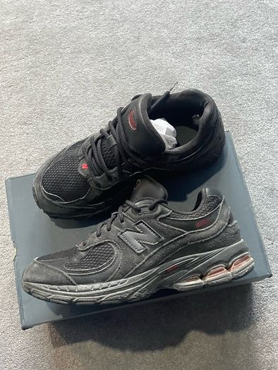 New balances 2002r
