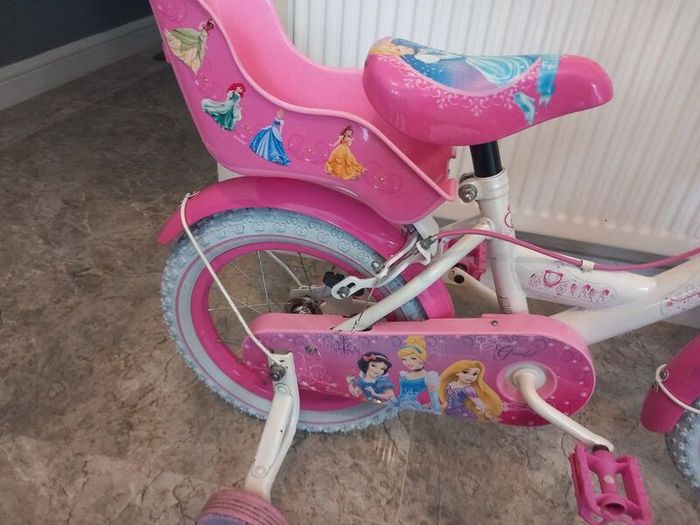 Disney Princess Kids bike size 14 inch wheels