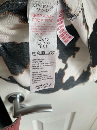 Dorothy Perkins cow pattern halter neck like new