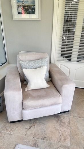 Sofa & Armchairs