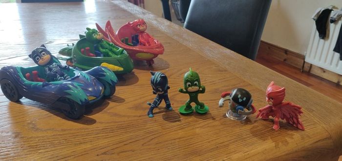 PJ Masks Toys 2 different Sets Vehicles and Figures