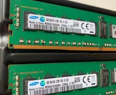 (lot2) 16gb Samsung  M39a1g40dbo-cpbq S Ecc Registered (rdimm) Ddr4-2133 / Pc4-17000 Server