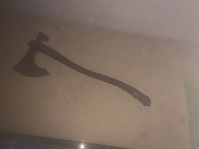 Leviathan axe