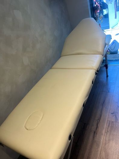 Beauty / Salon bed