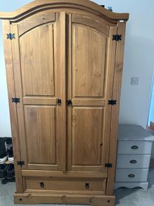 wardrobe