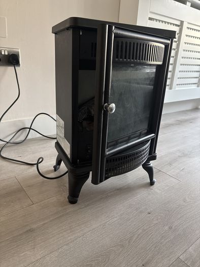 B&Q Traditional Electric Stove Heater - 2kW Log Effect - DBL05A-MS6N - Fully Working