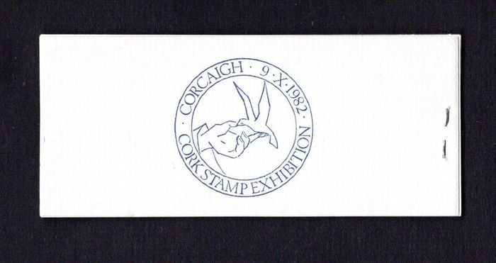 1982 Ireland Cork Philatelic Exhibition Booklet . Contains Three 22p  800th anniversary of the Birth of St Francis of Assisi (upward) Commemorative Stamps and 1/2p and 1p definitive stamps No 567