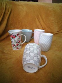 5 mugs