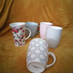 5 mugs
