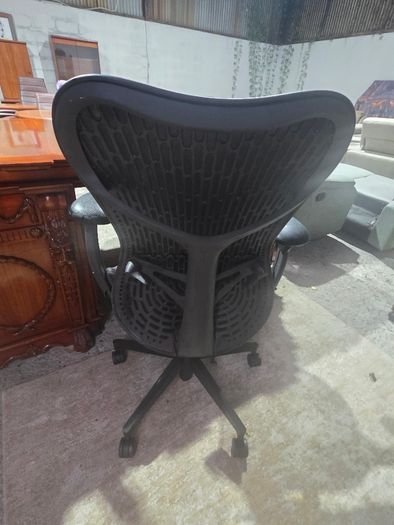 Herman Miller Mira 2