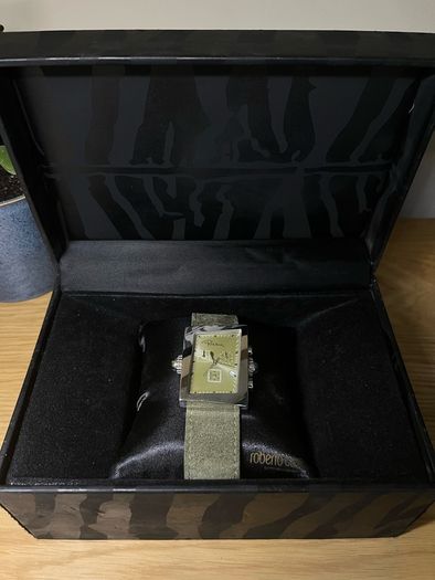 Mens watch