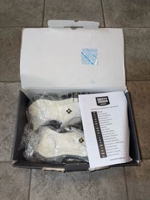 White Safety Jogger Industrial X0500 Slip Resistant Work Shoes Steel Toe 39/6 BNIB