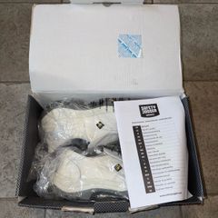 White Safety Jogger Industrial X0500 Slip Resistant Work Shoes Steel Toe 39/6 BNIB